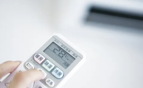エアコンの温度設定管理